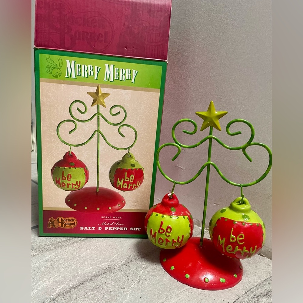 Cracker Barrel Serve Ware Metal Tree Salt and Pepper Set